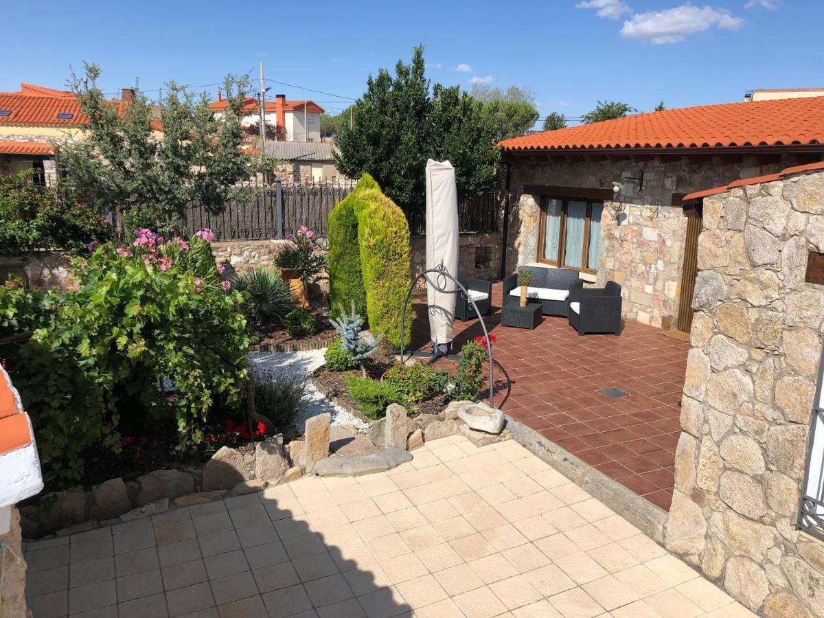 Casa Rural "Rincon Del Eden" Tardobispo Exteriör bild